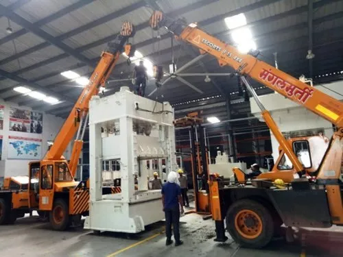 Machine Shifting Leveling And Installation Services 500x500
