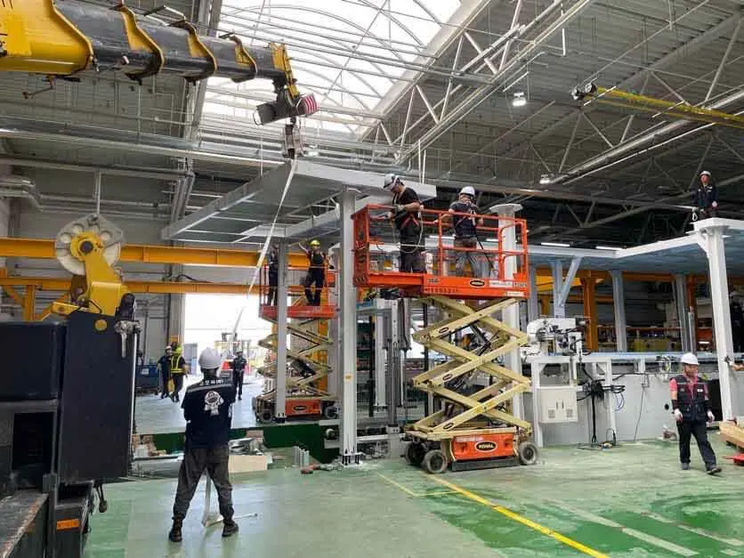 Industrial Machinery Installation<br />
